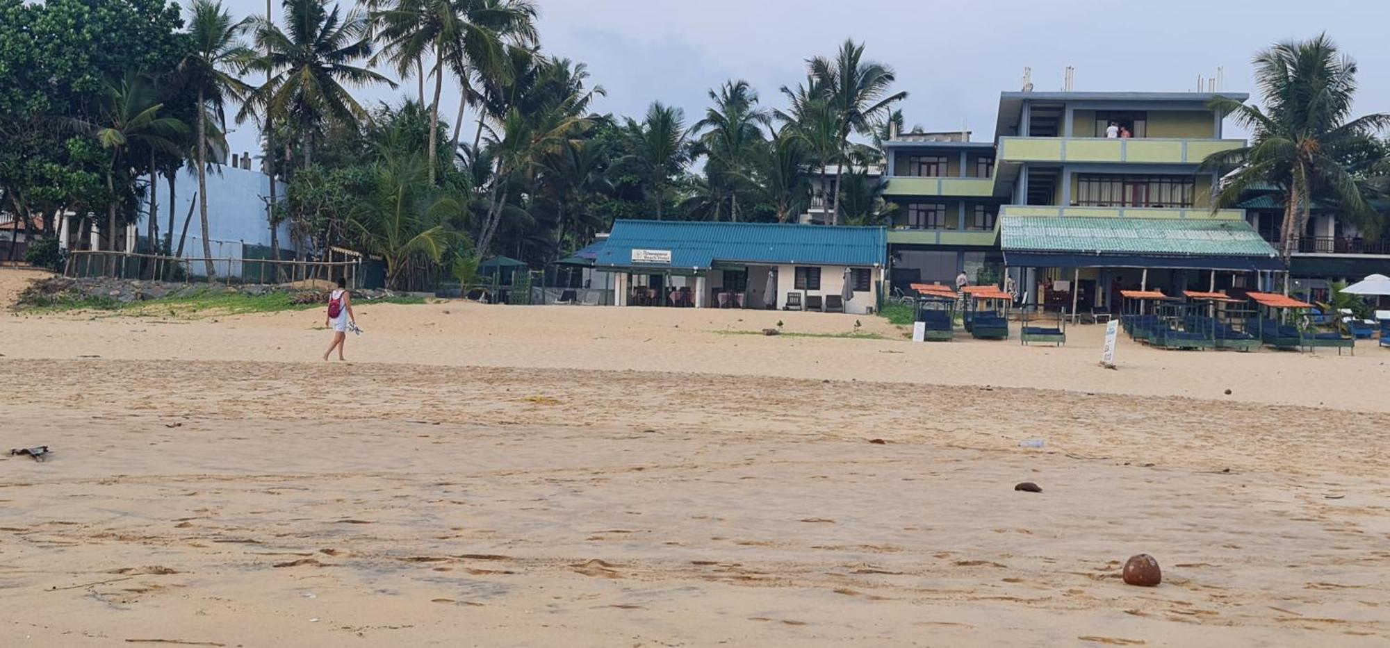 Thiranagama Beach Hotel Hikkaduwa Exteriör bild