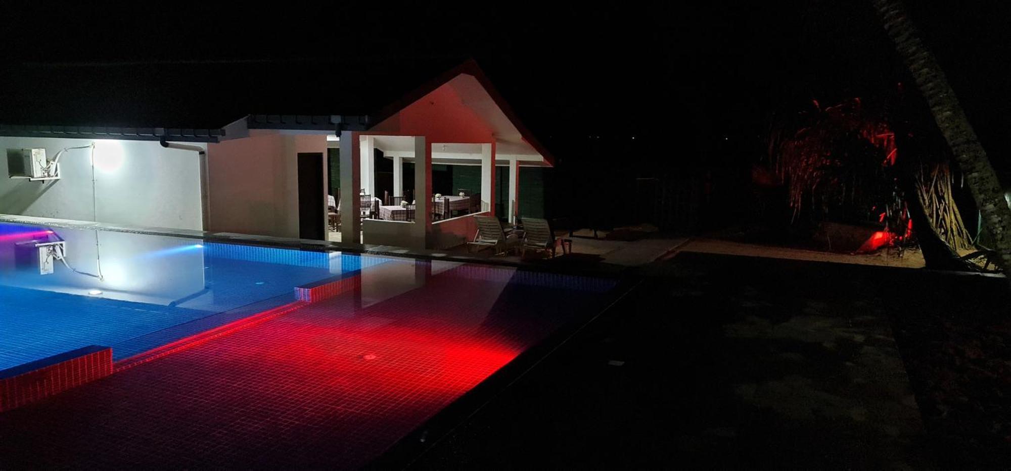 Thiranagama Beach Hotel Hikkaduwa Exteriör bild